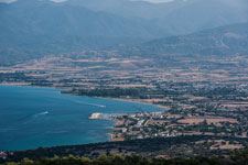 Halbinsel Akamas. Smigies Wanderung. Blick zum Ort Polis