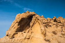 Kap Aspro. Die Erosion in einem Kalkstein