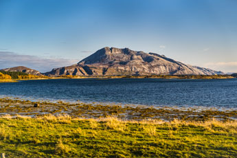 Tjøtta Rv17. Insel Alsta