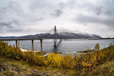 Helgelandsbrua. Insel Alsta