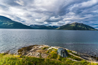 Insel Rolla. Am Astafjord