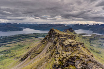 Insel Rolla. Am Berg Stortinden