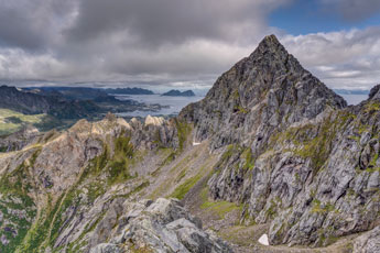 Insel Austvågøya. Berg Vågakallen