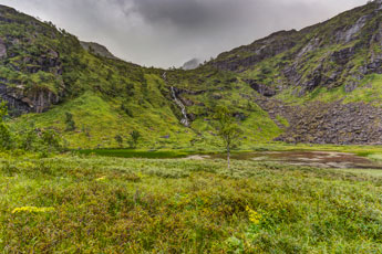 Insel Austvågøya. Zur Trollfjordhytta. Austpolldalen. Austpollvatnan