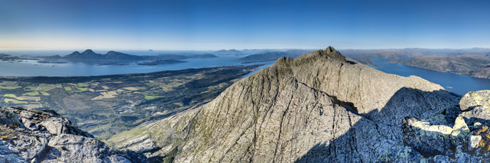 Sju søstre. Am Berg Skjerdingen. Blick nach Nordosten