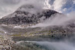 Zum Berg Stetind. Am Svartvatnet