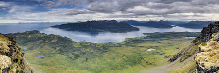Insel Rolla. Am Berg Stortinden. Blick nach Norden