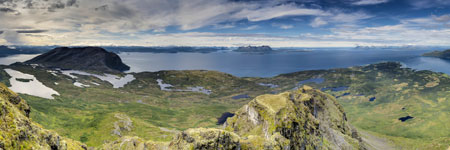 Insel Rolla. Am Berg Stortinden. Blick nach Nordwesten