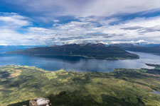 Insel Rolla. Am Berg Stortinden. Blick zu Insel Andørja