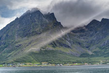 Insel Austvågøya. Blick zum Higravtindan