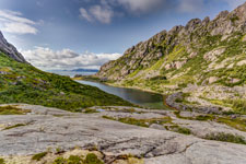 Insel Austvågøya. Zum Berg Vågakallen. Durmålsdalen