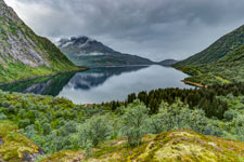 Insel Austvågøya. Zur Trollfjordhytta. Austpolldalen. Blick zur Austpollen