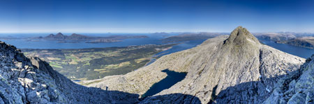 Sju søstre. Am Berg Grytfoten. Blick nach Nordosten