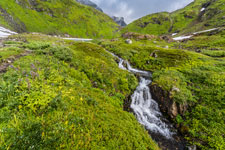 zum Berg Møysalen. Ein See
