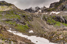 Aufstieg zum Berg Møysalen. Blick zum Berg