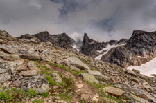 Aufstieg zum Berg Møysalen. Blick zum Berg