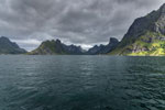 Moskenesøya. Zum Berg Hermannsdalstinden. Reinefjorden