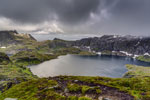 Moskenesøya. Auf dem Rückweg vom Hermannsdalstinden. Krokvatnet