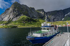 Moskenesøya. Zum Berg Hermannsdalstinden. Reinefjorden
