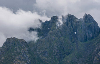 Insel Hinnøya. Berge
