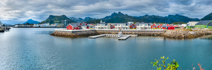 Lofoten. Insel Austvågøya. Svolvær. Insel Svinøya