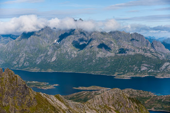 Lofoten. Insel Austvågøya. Svolvær Berge. Berg Blatinden