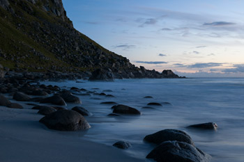 Lofoten. Vestvågøy. Strand Utakleiv