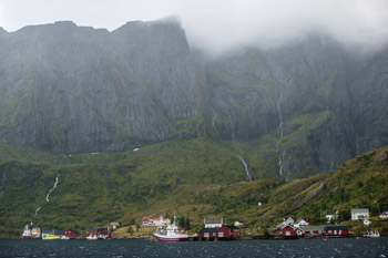 Lofoten. Moskenesøy. Reinevågen
