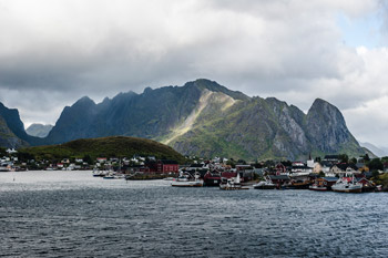 Lofoten. Moskenesøy. Reinevågen