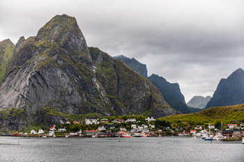 Lofoten. Moskenesøy. Reine