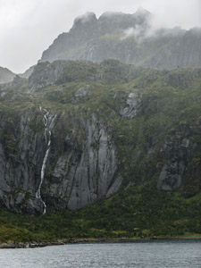 Raftsund. Wasserfall