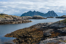 Lofoten. Insel Austvågøya. Svolvær. Insel Svinøya