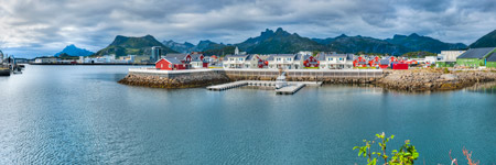 Lofoten. Insel Austvågøya. Svolvær. Insel Svinøya