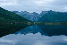Lofoten. Insel Austvågøya. Svolvær. See Litl-Kongsvatnet