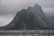 Lofoten. Moskenesøy. Reinefjorden