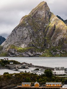 Lofoten. Moskenesøy. Reine