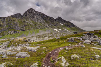 Zum Berg Breitinden. Der Pfad
