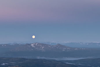 am Berg Breitinden. Vollmond