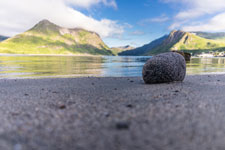 Fjordgård. Purkenesvika. Insel Senja
