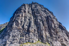 Svartevasstind. Zum Berg Inste Kongen