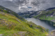 Zum Berg Breitinden. Svartholvatnet