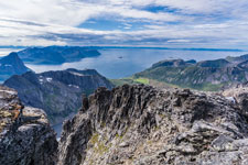 am Berg Kvænan. Blick nach Südwesten