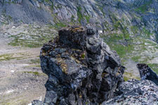 am Berg Kvænan. Ein Felsen