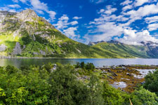 Blick zum Fjord Gryllefjord