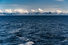 Blick zum Gebirge Kvænan