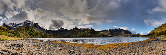 Lonkanfjord. Nationalpark Møysalen. Insel Hinnøya
