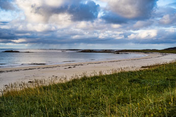 Strand am Fischerdorf Bleik. Insel Andøya