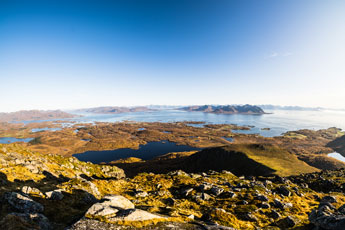 Am Berg Veten (Bø). Insel Langøya