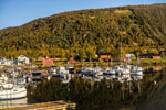 Hafen. Dorf Hennes. Insel Hinnøya