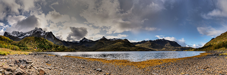 Lonkanfjord. Nationalpark Møysalen. Insel Hinnøya